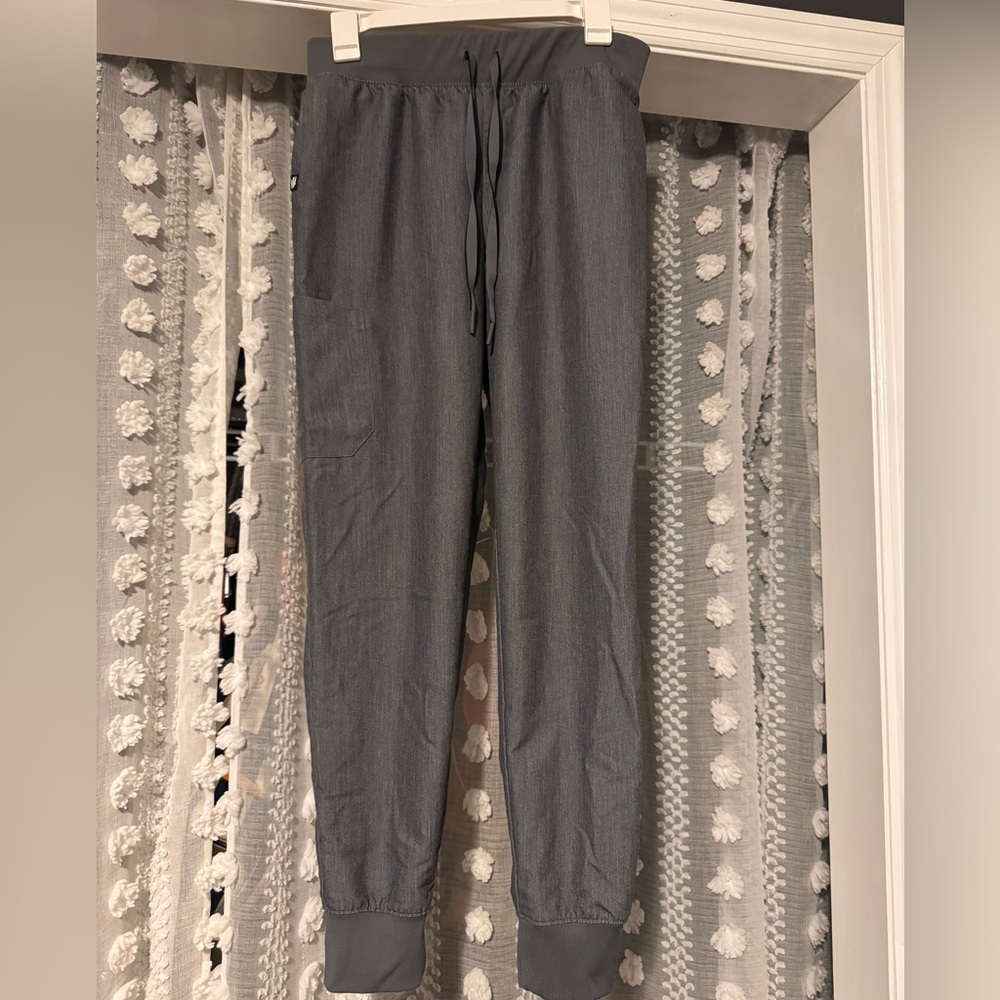 Jaanuu charcoal grey jogger scrub pants